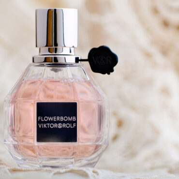 FLOWERBOMB WOMEN PERFUME BODY OIL TYPE